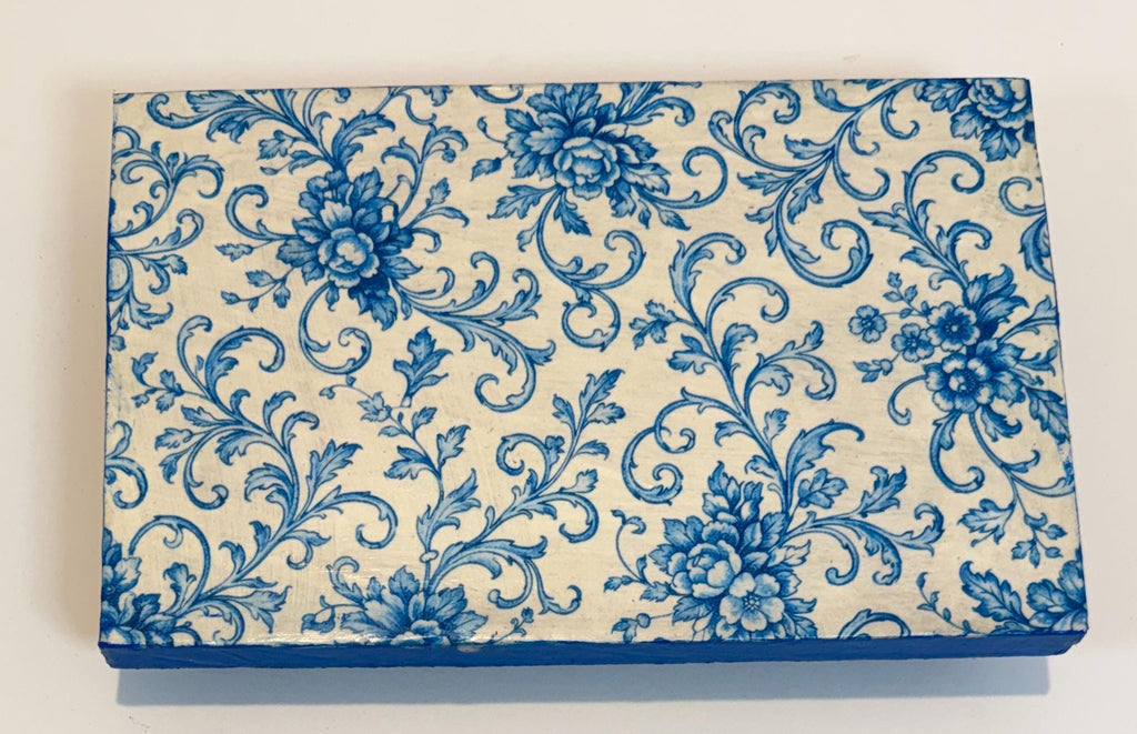 Blue White Chinoiserie Riser: 9"x6"