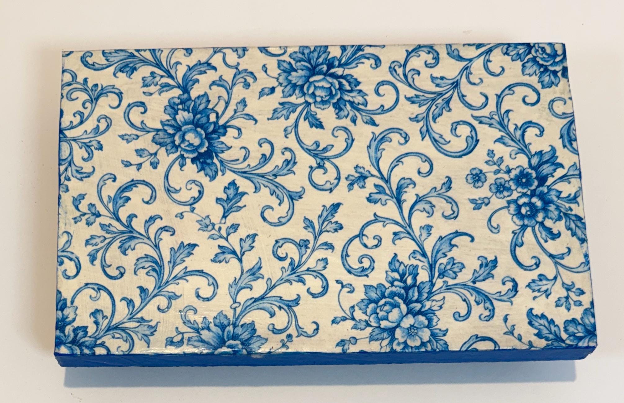 Blue White Chinoiserie Riser: 9"x6"