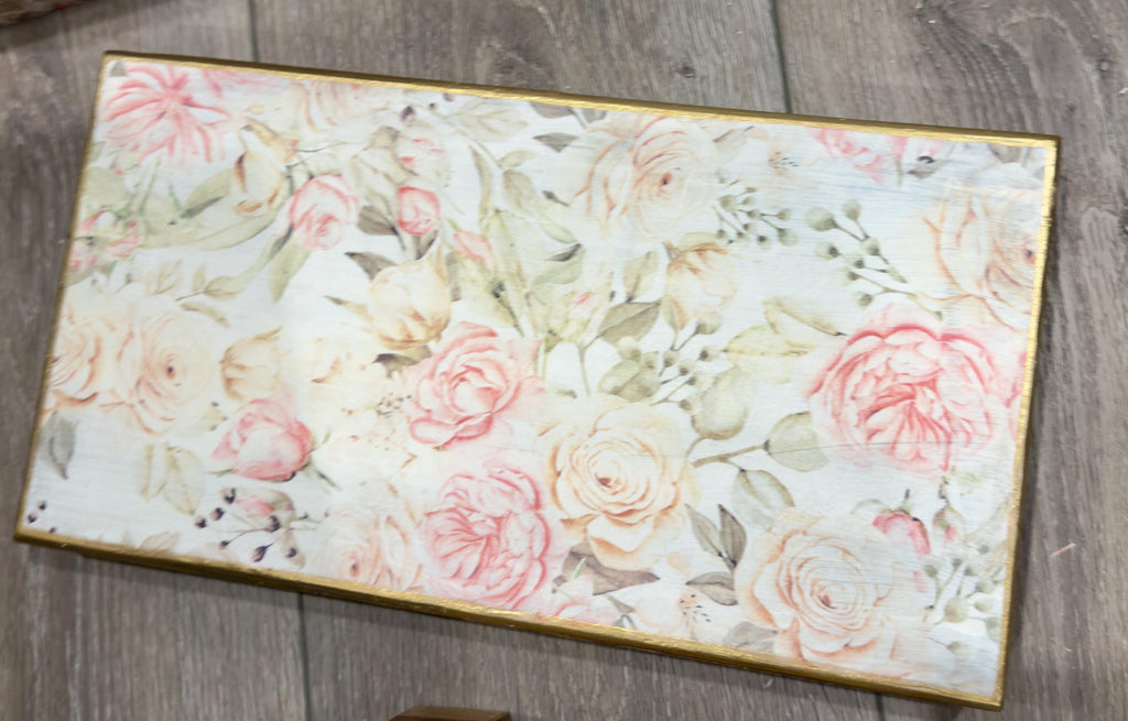 Rose Display Riser: 15"x8"