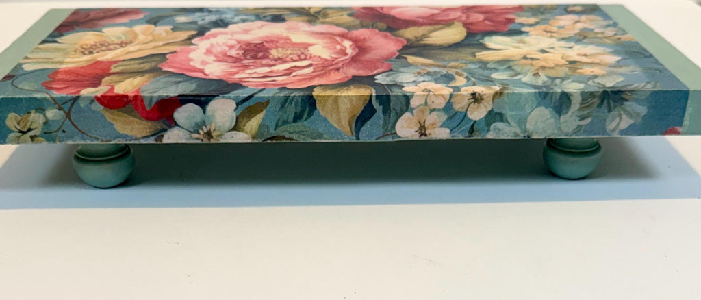 Sage Green Peony Riser: 12"x5.75"