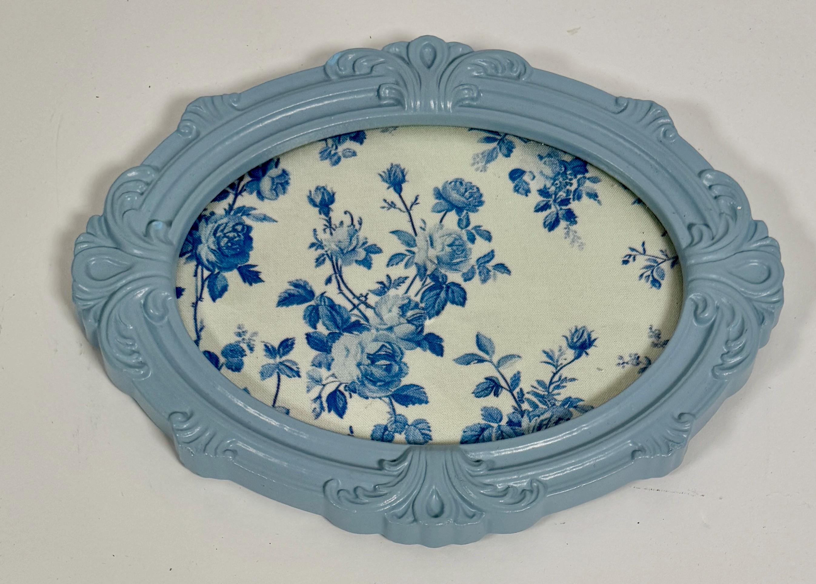 Blue Oval Jewelry Tray: 9"x6.75"