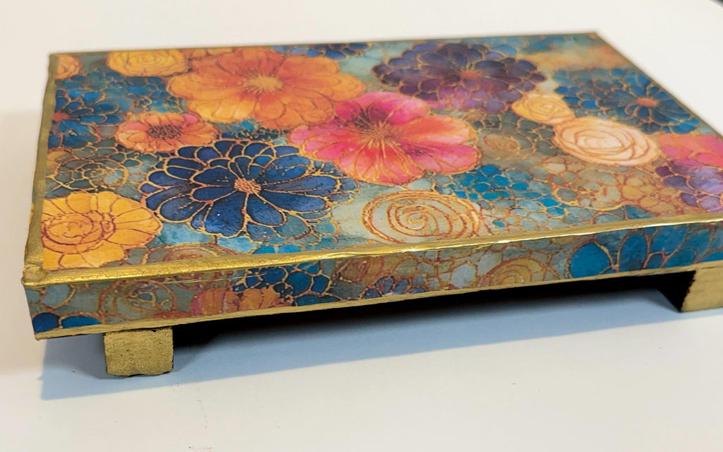 Bright Floral Riser: 9"x6"