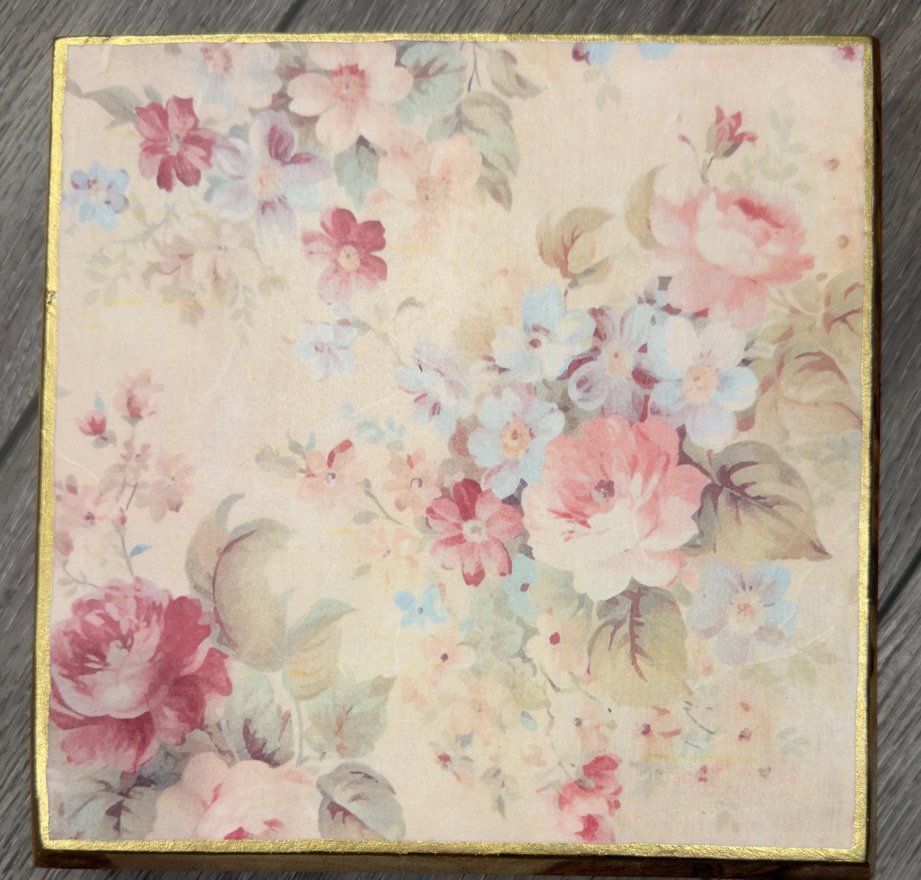 Romantic Rose Riser Pedestal: 8"x8"