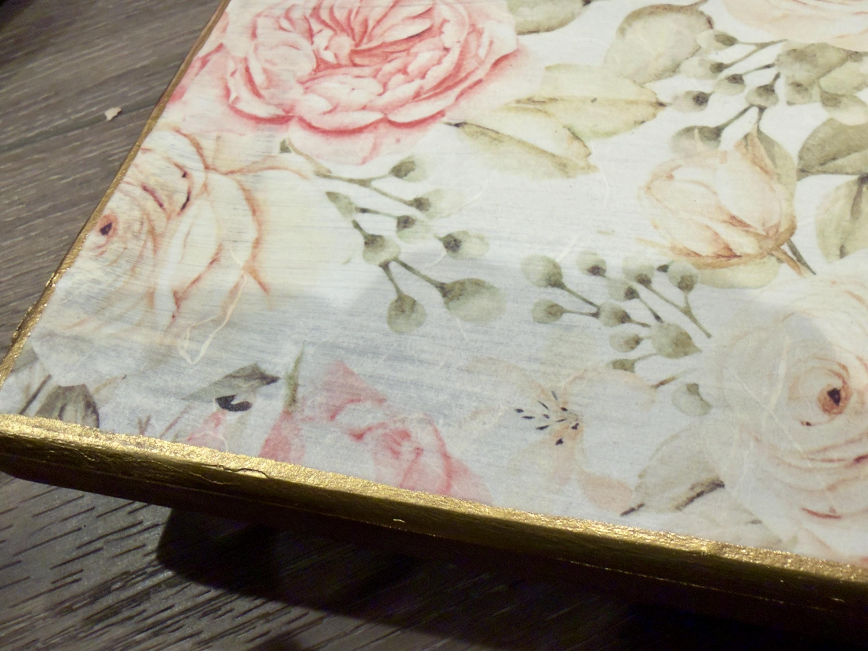 Rose Display Riser: 15"x8"