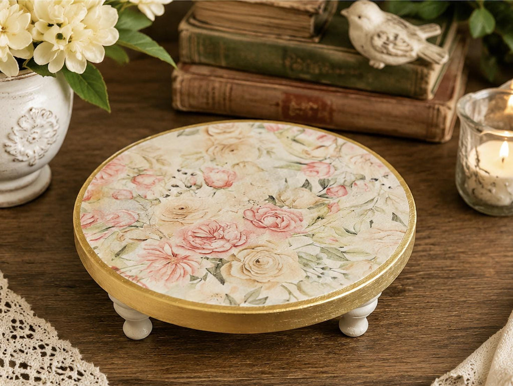 Shabby Chic Gold Leaf Trim Riser: 7.75"