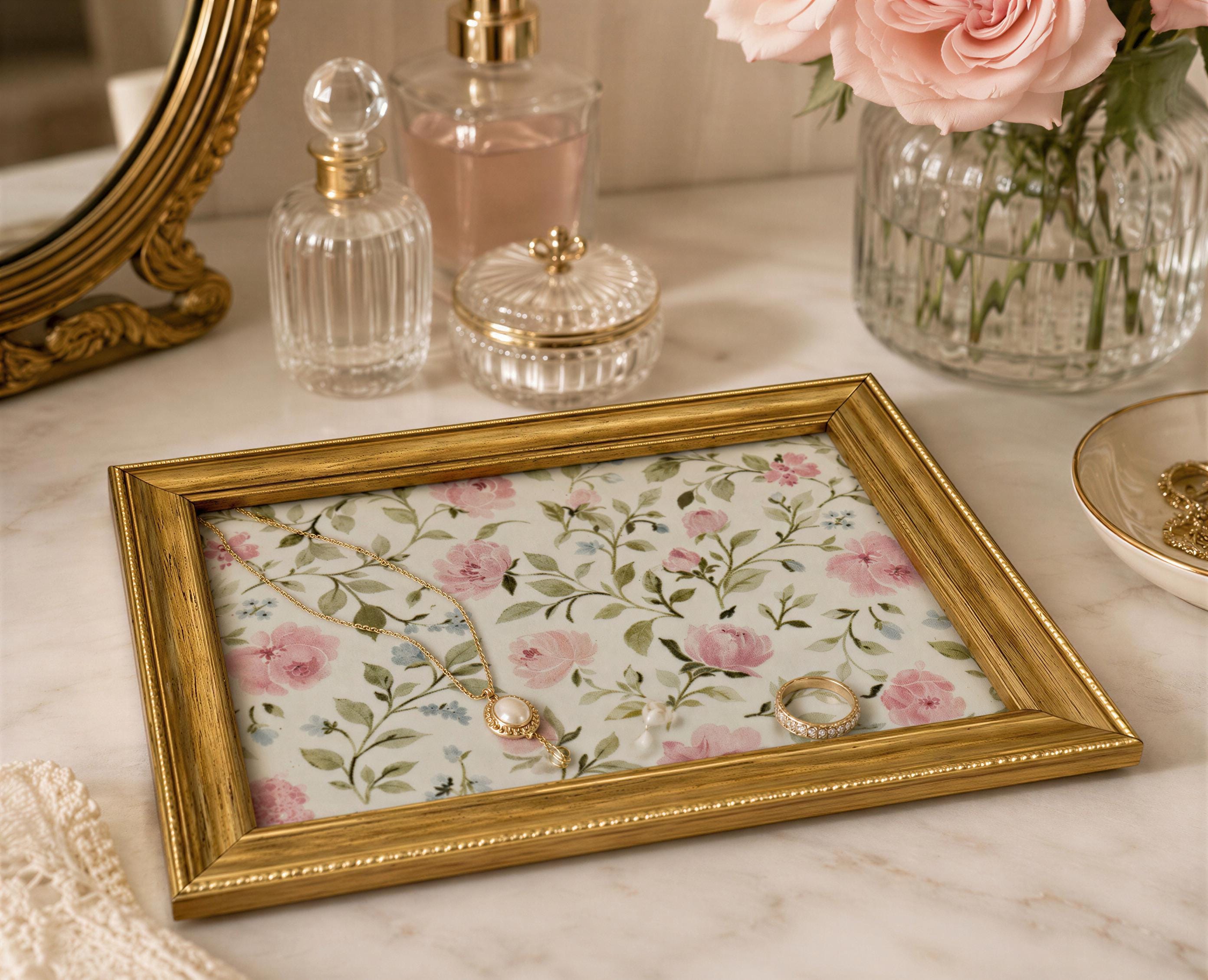 Gold Floral Jewlery Tray: 8.5"x6.5"