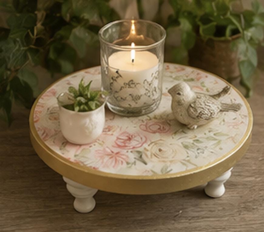 Shabby Chic Gold Leaf Trim Riser: 7.75"