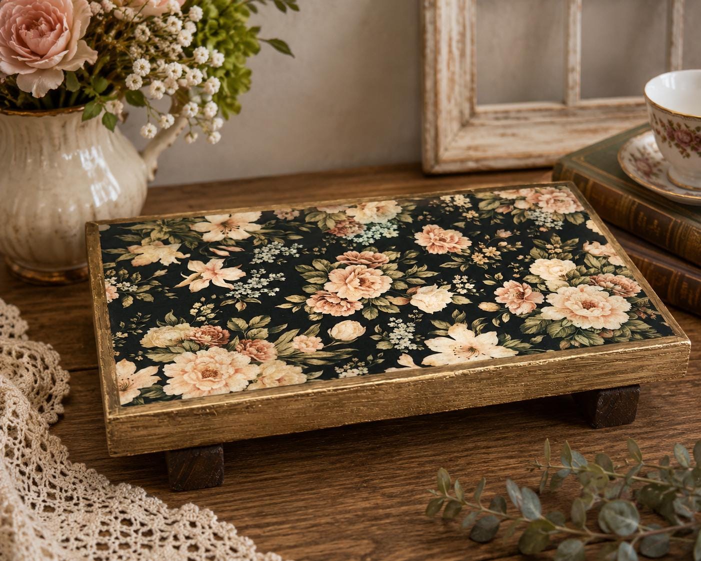 Floral Cottagecore Riser: 9"x6"